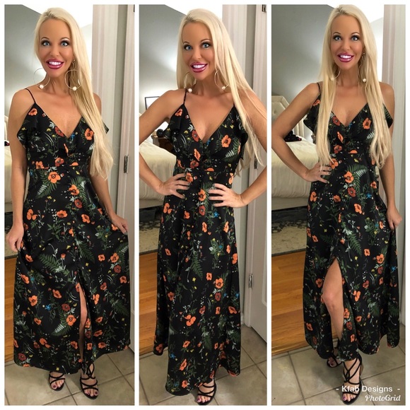 Dresses & Skirts - 🥰LAST 1! ❤️Black Floral Ruffle Adjustable Maxi!